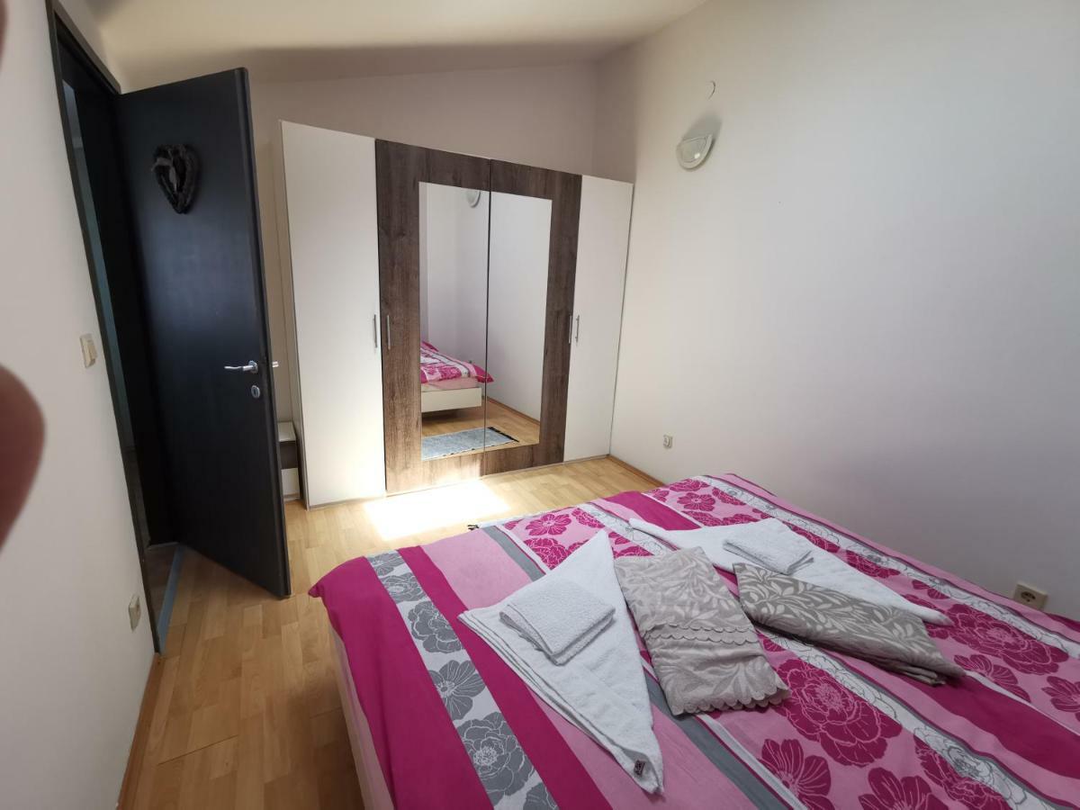 Apartment Old Town プーラ エクステリア 写真